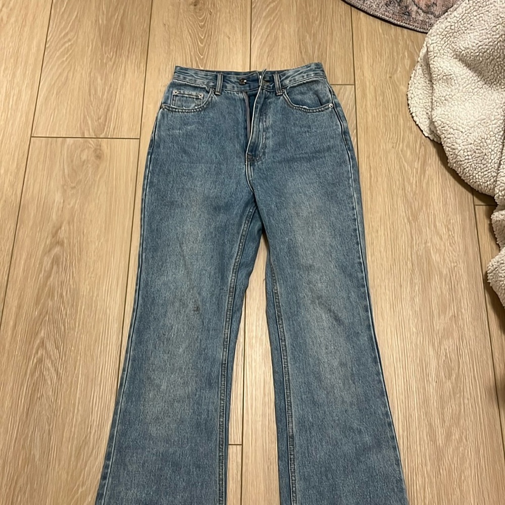 Straight leg and raw hem
